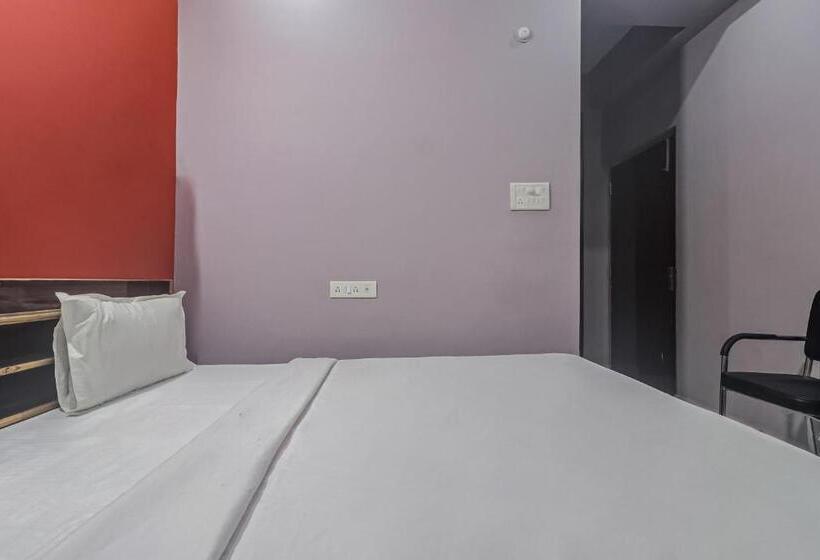 Отель Oyo Flagship 83352 Kautilya Inn