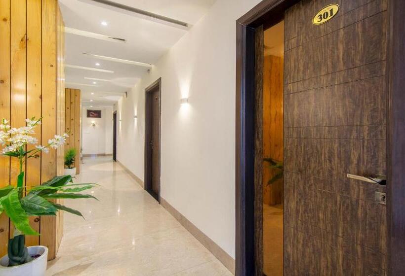 Itsy Hotels Sehdev Residency, Near Golden Temple