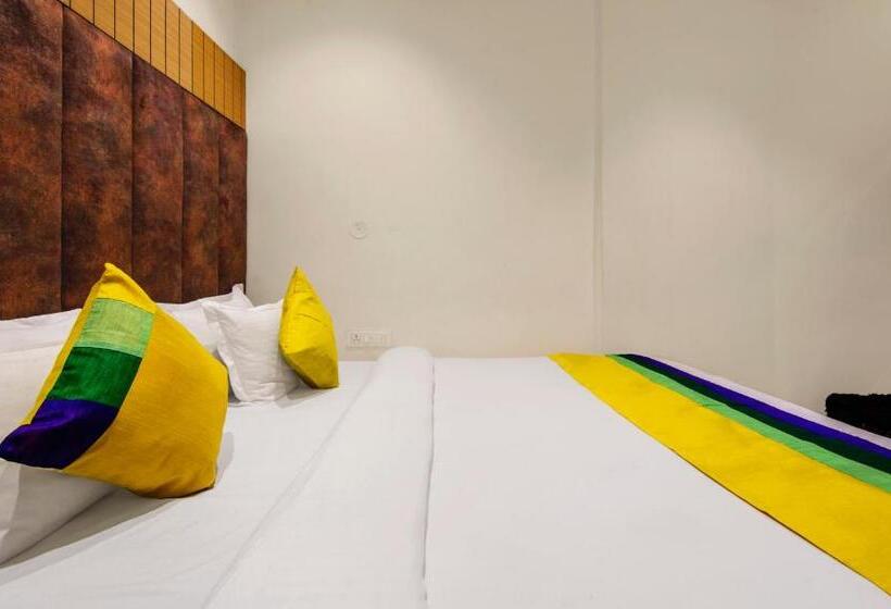 Itsy Hotels Sehdev Residency, Near Golden Temple