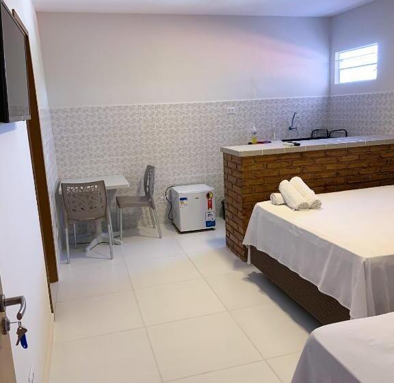 پانسیون Pousada Iapôi