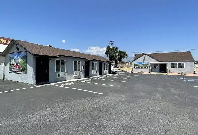 Retkeilymaja Fontana Inn