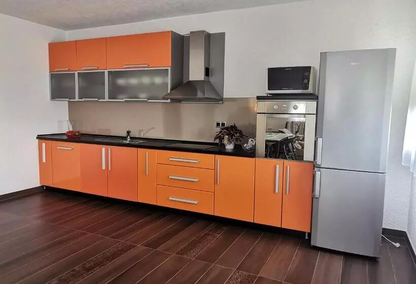 Apartman Sali