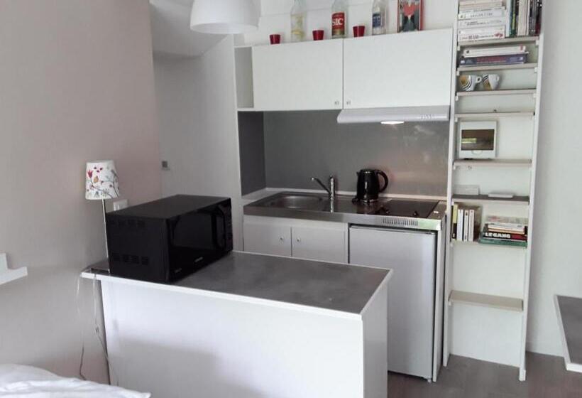 مبيت وإفطار Studio Du Sentier Des Ocres