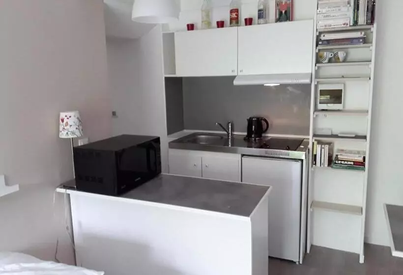 Aamiaismajoitus (B&B) Studio Du Sentier Des Ocres