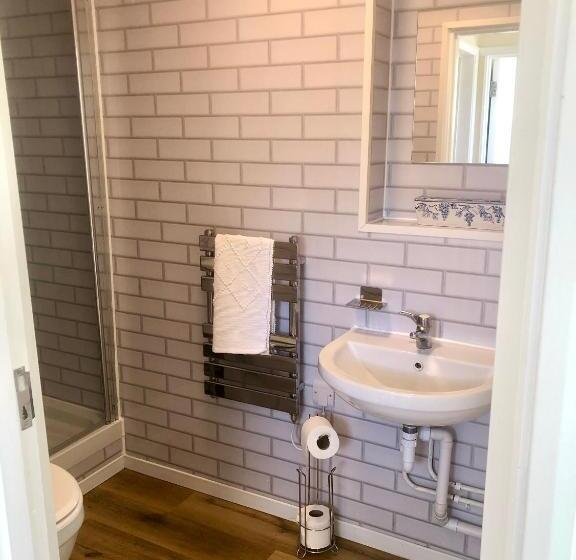 Vineyard Cottage, Hartest 2 Bed With Parking