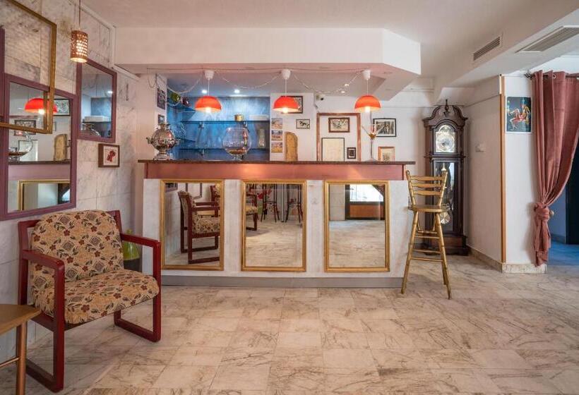 פנסיון къща за гости арт хаус   юг/ Art House   South