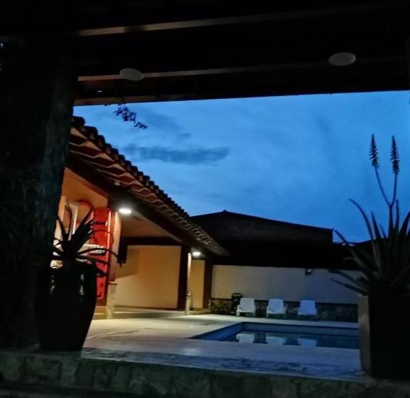 پانسیون Hostal Hollywood Inn Ii