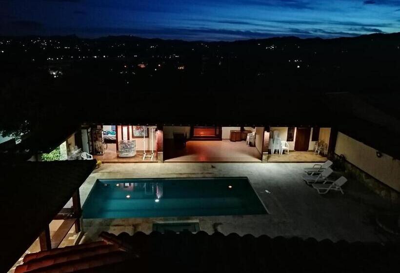 پانسیون Hostal Hollywood Inn Ii