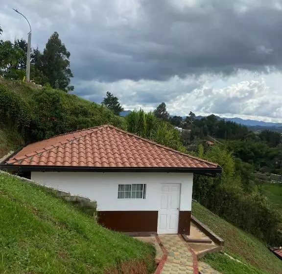 Majatalo Hostal Hollywood Inn Ii