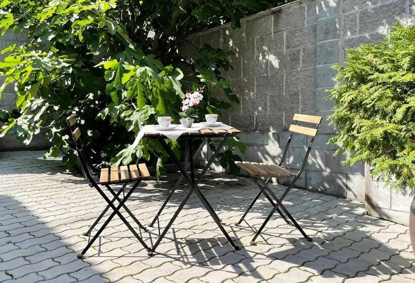 апартхотел конниците