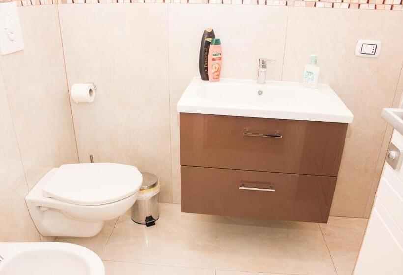 تختخواب و صبحانه Barbaja Suites In Street Toledo 205