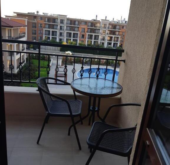 Helen S Appartment By The Sea