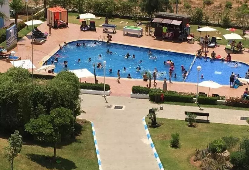 Luxury Apartment With Swimming Pool View