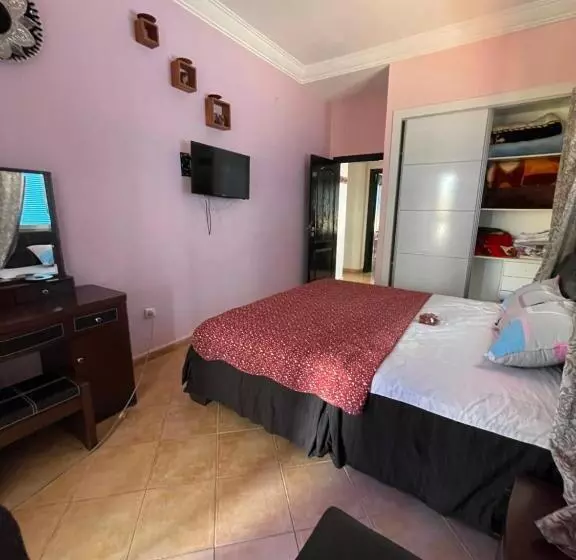 Luxury Apartment With Swimming Pool View