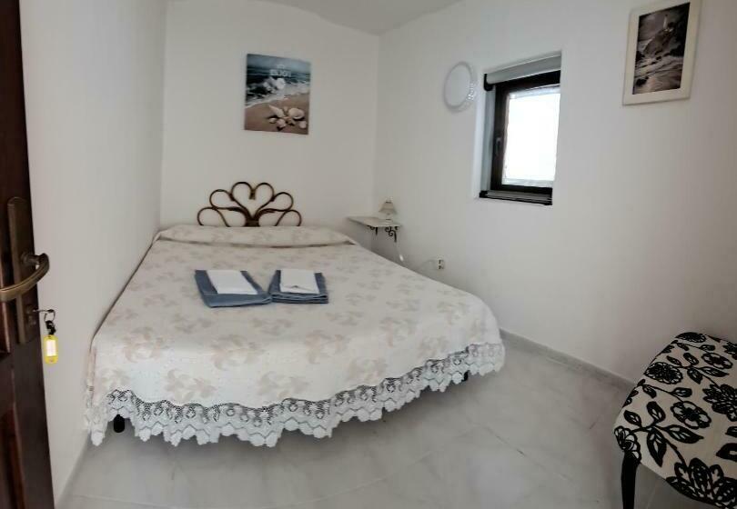 پانسیون Economi Depandance Olbia