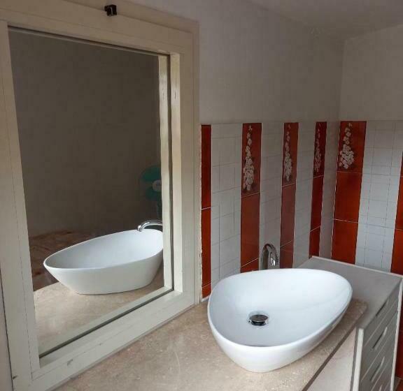 پانسیون Economi Depandance Olbia