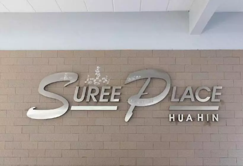 Suree Place Hostel