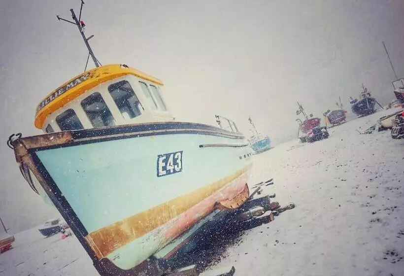 Escape Pod In Devon, 5 Mins From Beach + Parking