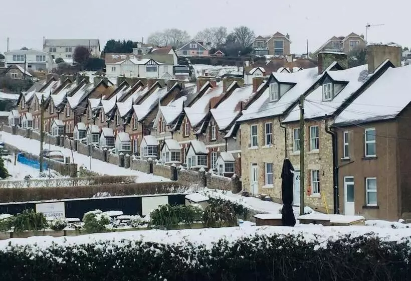 Escape Pod In Devon, 5 Mins From Beach + Parking