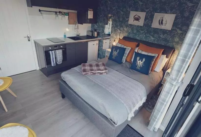 Escape Pod In Devon, 5 Mins From Beach + Parking