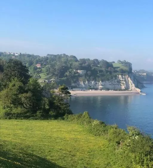 Escape Pod In Devon, 5 Mins From Beach + Parking