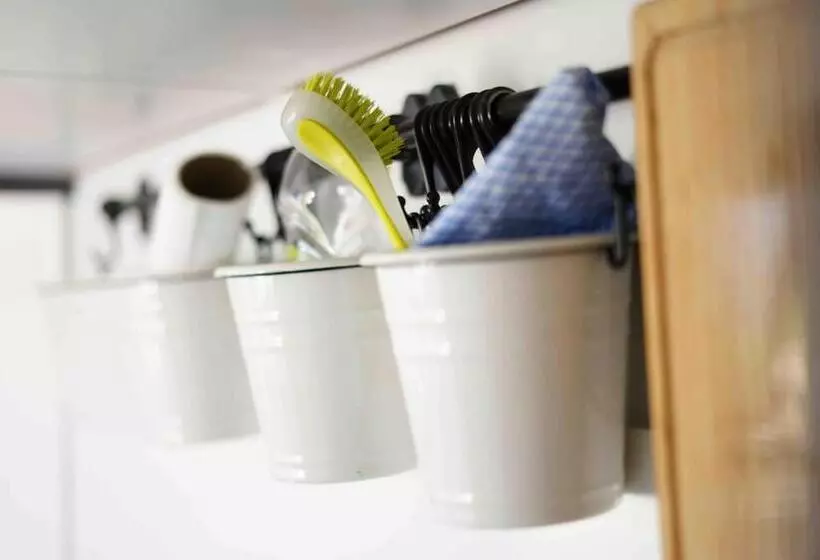 Escape Pod In Devon, 5 Mins From Beach + Parking