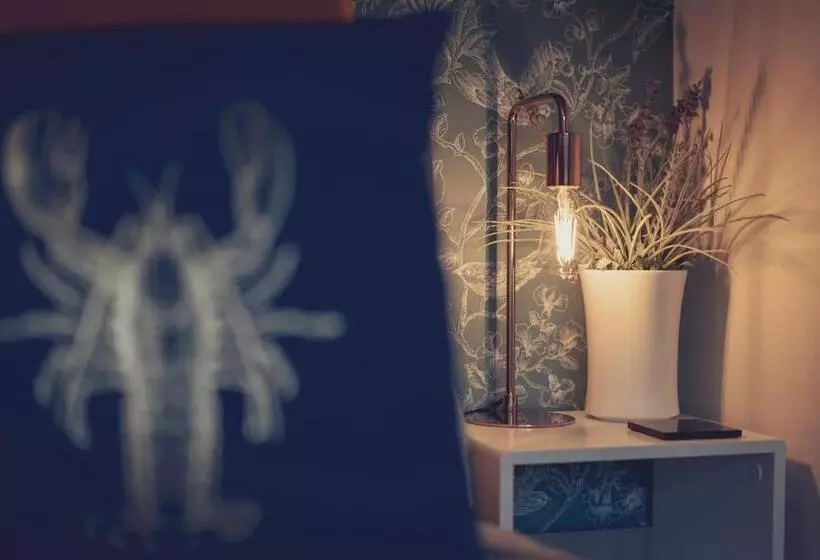 Escape Pod In Devon, 5 Mins From Beach + Parking