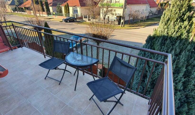 Hotelli Aqua Oazis Apartman