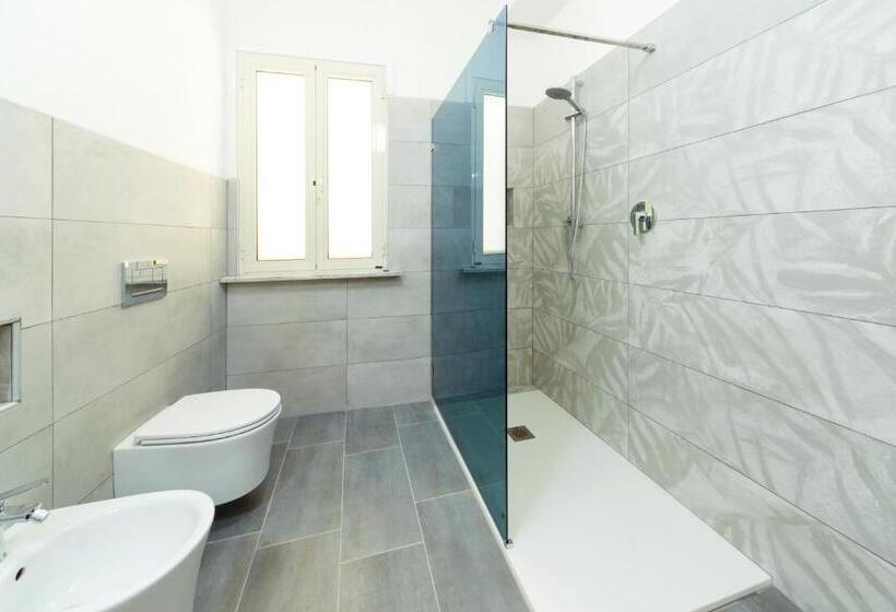 پانسیون Cozy Guest House Downtown