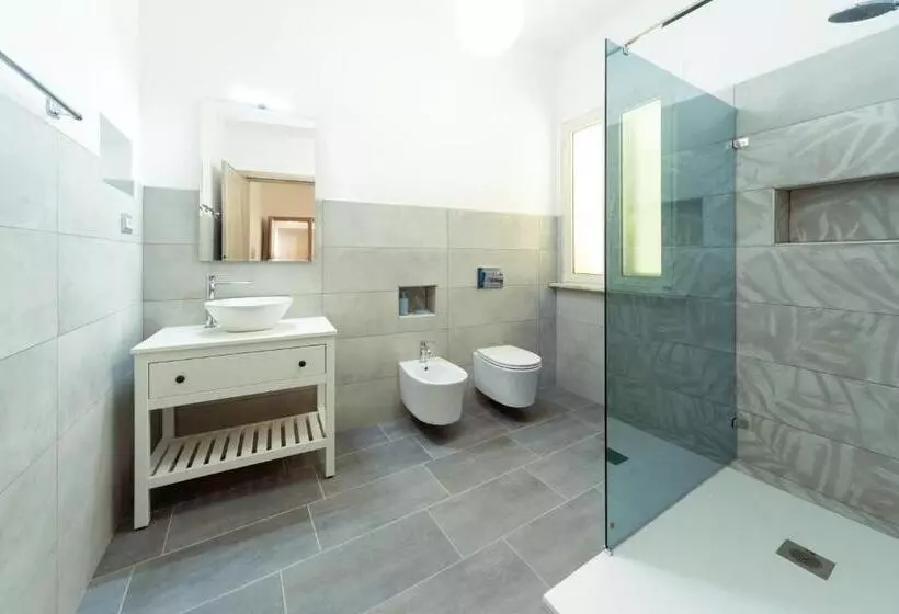 پانسیون Cozy Guest House Downtown