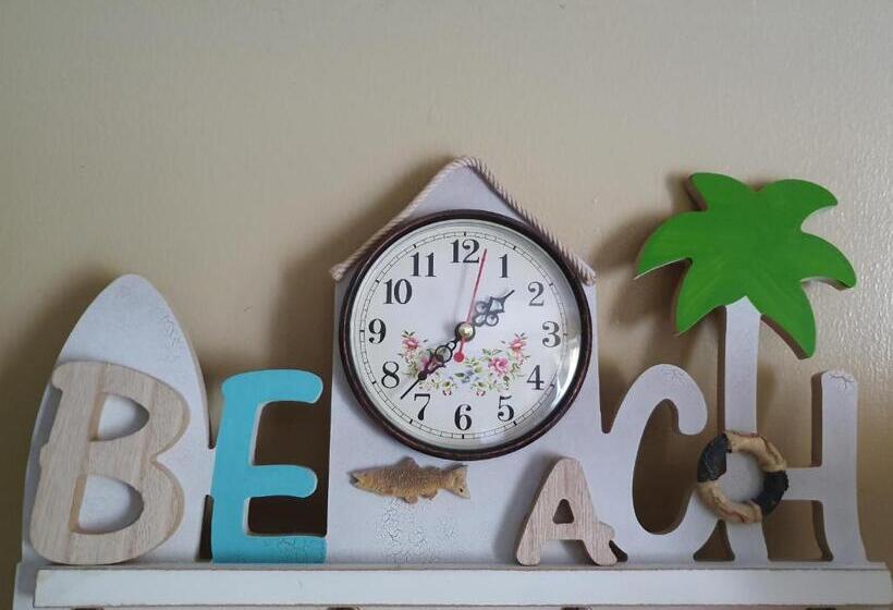 Пансион Pico De Loro Staycation