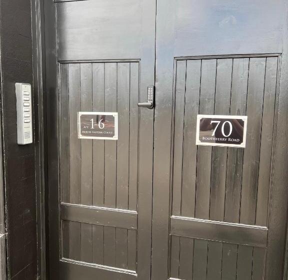 Sunshine Serviced Apartments By Happy Sunshine Stay