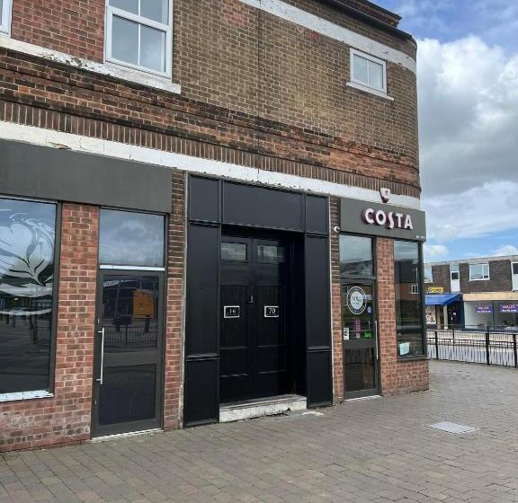 Sunshine Serviced Apartments By Happy Sunshine Stay