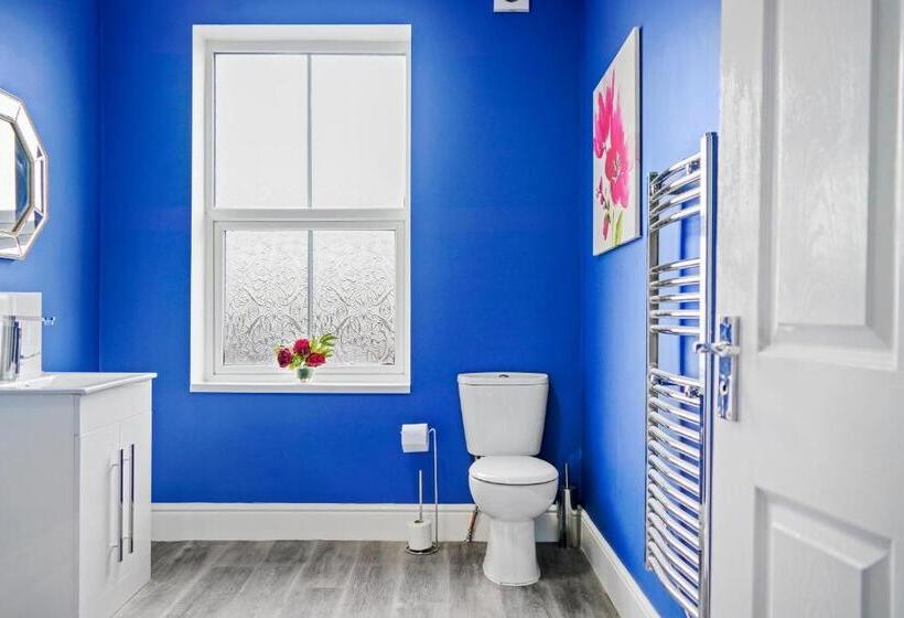 Sunshine Serviced Apartments By Happy Sunshine Stay