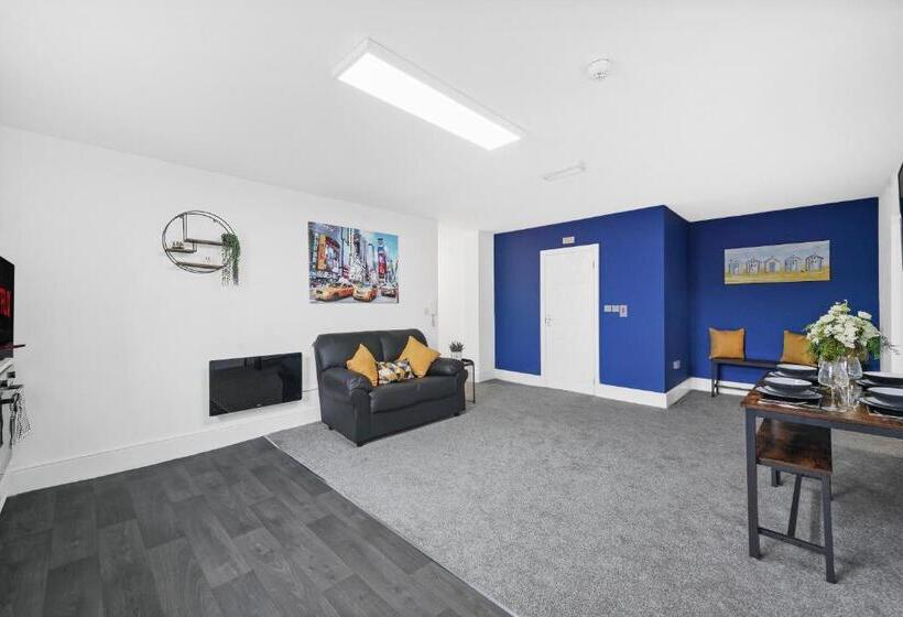 Sunshine Serviced Apartments By Happy Sunshine Stay