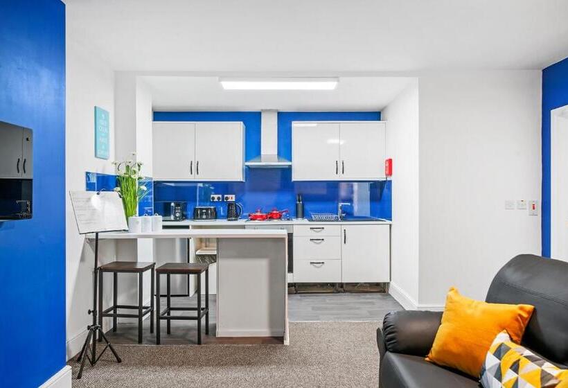 Sunshine Serviced Apartments By Happy Sunshine Stay