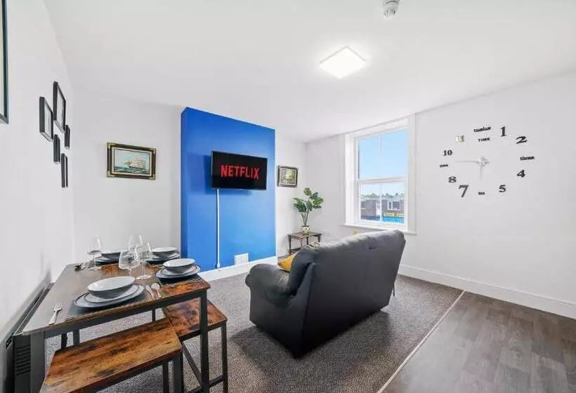Sunshine Serviced Apartments By Happy Sunshine Stay