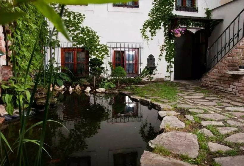 Retkeilymaja New Fajka