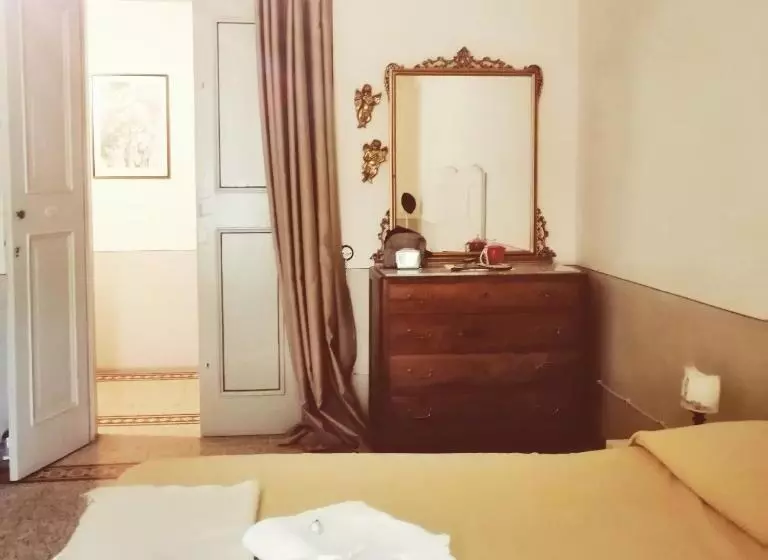 Bed And Breakfast Evelina