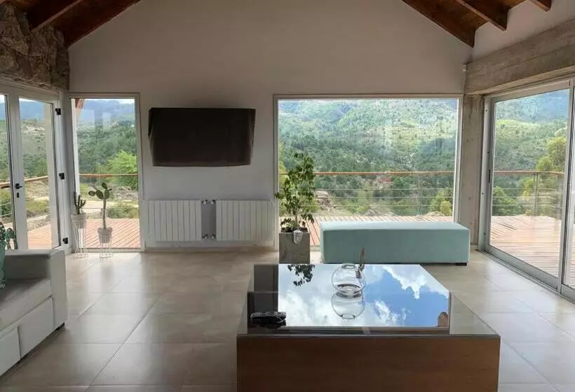 La Cumbrecita ,casona Super Lujo