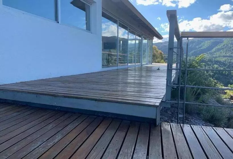 La Cumbrecita ,casona Super Lujo