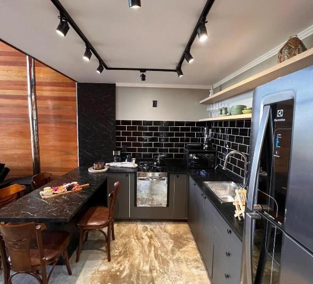 La Negra   Cabana Entre Araucárias