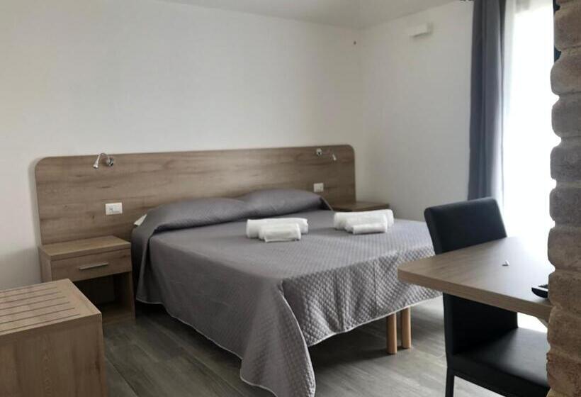 펜션 Affittacamere Su Caboni