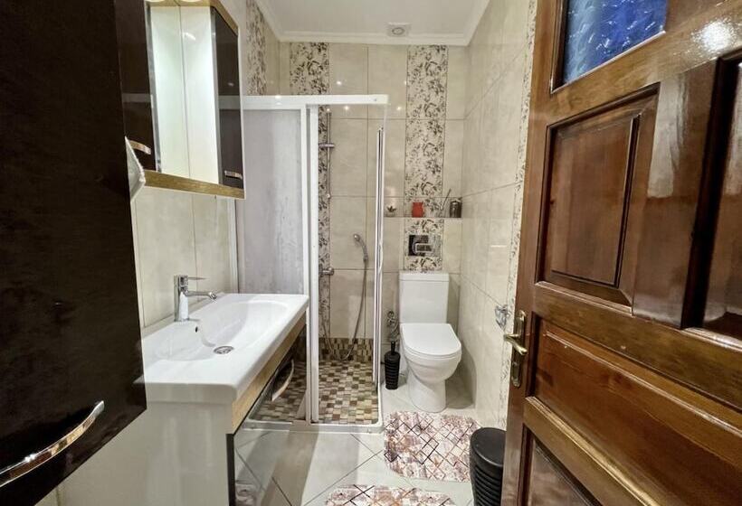 House Close To Beach With A Sea View In Bodrum