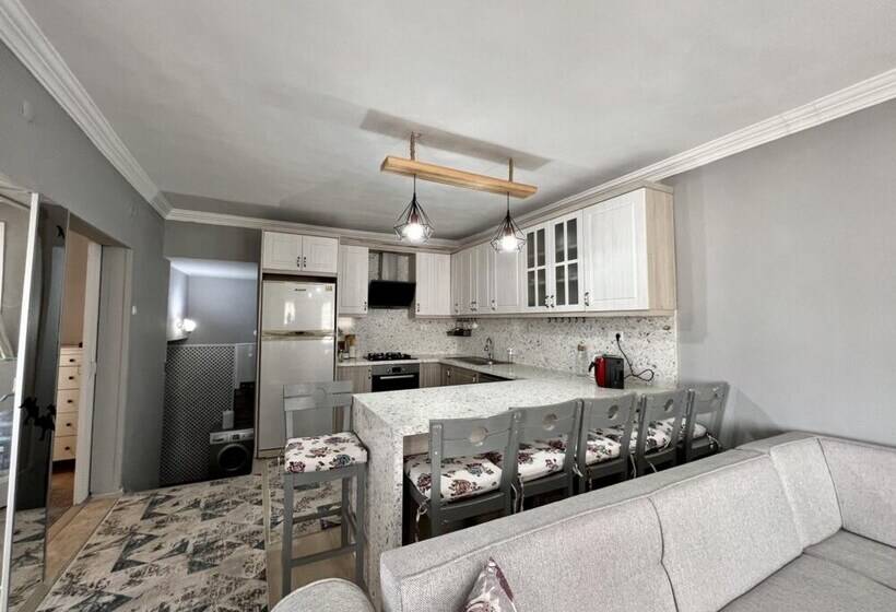 House Close To Beach With A Sea View In Bodrum