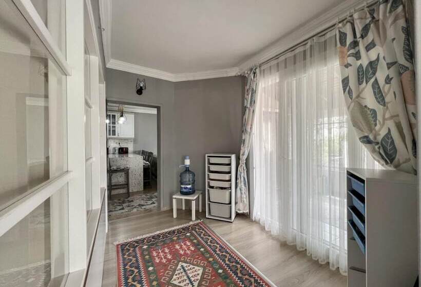 House Close To Beach With A Sea View In Bodrum