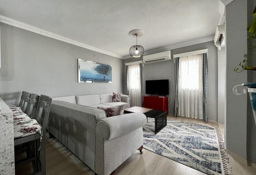 House Close To Beach With A Sea View In Bodrum