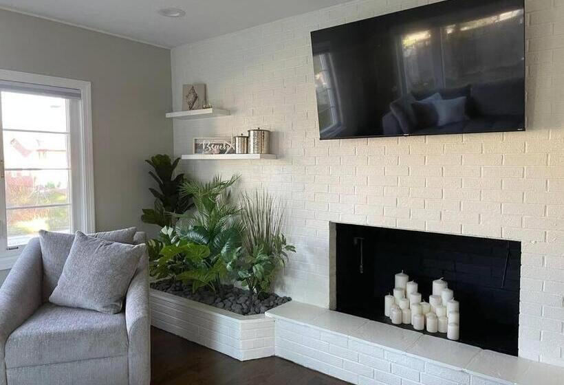 Shore Drive 2 Bedroom/2 Bath/bunk/queen Oasis