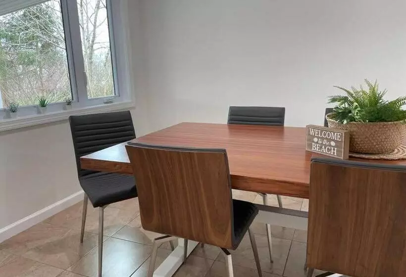 Shore Drive   2 Bedroom/2 Bath/bunk/queen Oasis