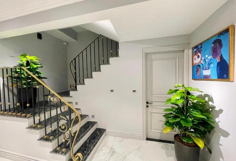 Apartments By Vitrine